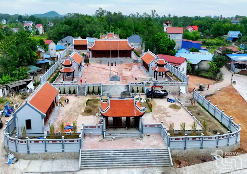 Đền Lý Nam Đế gần chung cư Yên Bình Complex